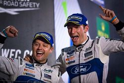 Podium GTE : Les vainqueurs, #67 Ford Chip Ganassi Racing Team UK Ford GT: Andy Priaulx, Harry Tincknell