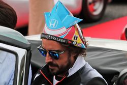 Fernando Alonso, McLaren en el desfile de pilotos