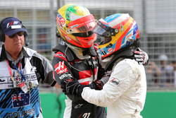 Esteban Gutierrez, Haas F1 Team en Fernando Alonso, McLaren
