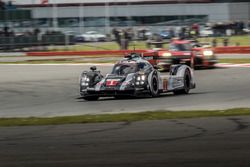 #1 Porsche Team Porsche 919 Hybrid: Timo Bernhard, Mark Webber, Brendon Hartley