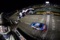 Zielflagge für Kyle Busch, Joe Gibbs Racing, Toyota
