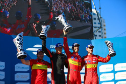 Podio: il vincitore Lucas di Grassi, ABT Schaeffler Audi Sport, secondo place Stéphane Sarrazin, Ven