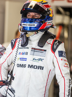 #1 Porsche Team Porsche 919 Hybrid: Mark Webber