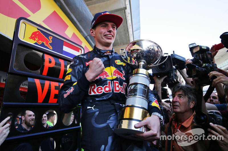 Ganador, Max Verstappen, Red Bull Racing celebra