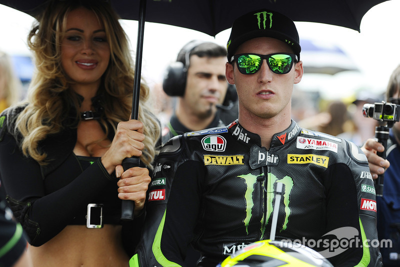 <img src="http://cdn-1.motorsport.com/static/custom/car-thumbs/MOTOGP_2016/numbers/44.png"> Pol Espargaró (Red Bull KTM Factory Racing)