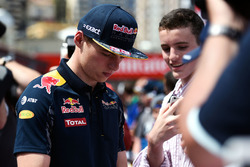 Max Verstappen, Red Bull Racing signs autographs for the fans