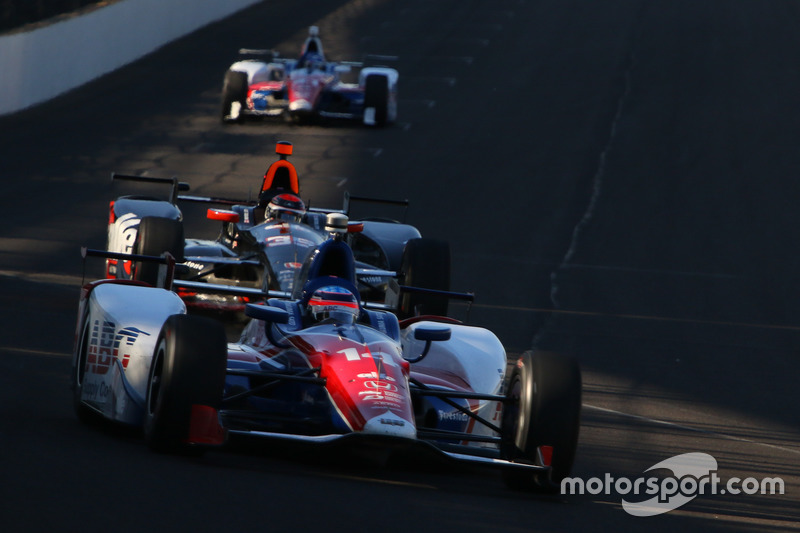 Schattenspiele mit dreimal Foyt