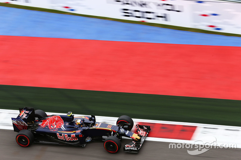 Carlos Sainz Jr., Scuderia Toro Rosso STR11