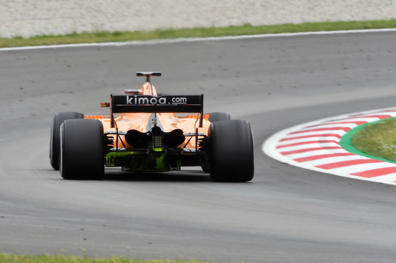 Stoffel Vandoorne, McLaren MCL33 avec de la peinture aérodynamique sur le diffuseur