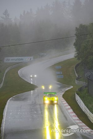 #912 Manthey Racing Porsche 911 GT3 R: Richard Lietz, Patrick Pilet, Frédéric Makowiecki, Nick Tandy