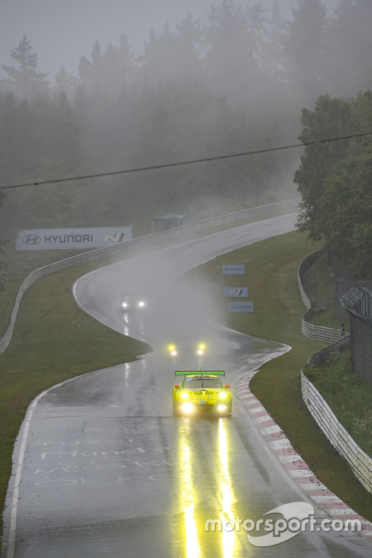 #912 Manthey Racing Porsche 911 GT3 R: Richard Lietz, Patrick Pilet, Frédéric Makowiecki, Nick Tandy