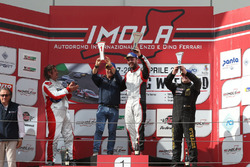 Podio TCR gara 2, Luigi Ferrara (42 Racing SA, Alfa Romeo Giulietta TCR #42), Enrico Bettera (Pit lane Competizioni,Audi RS3 LMS-TCR #69), Andrea Larini (Pit lane Cmpetizioni,Seat Leon Cupra-TCR #99)