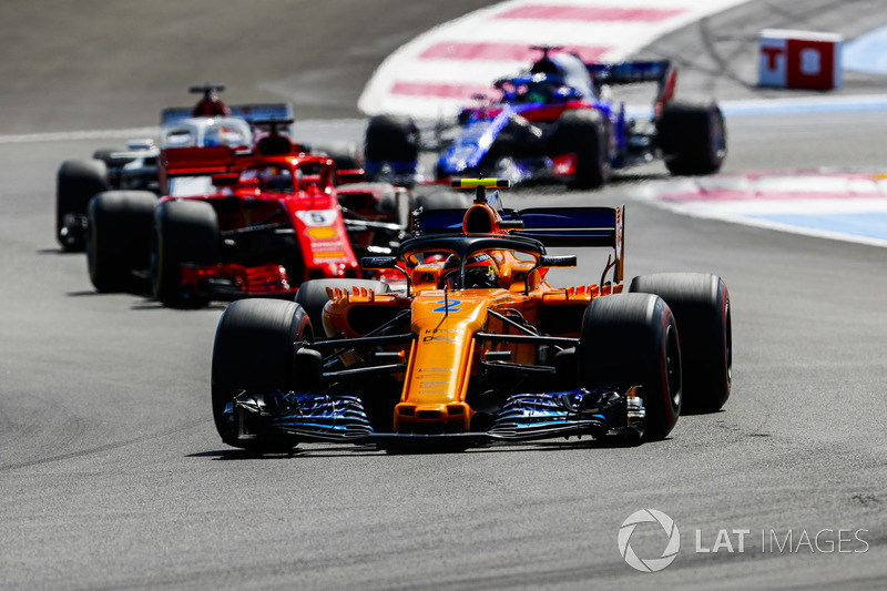 12e : Stoffel Vandoorne (McLaren)