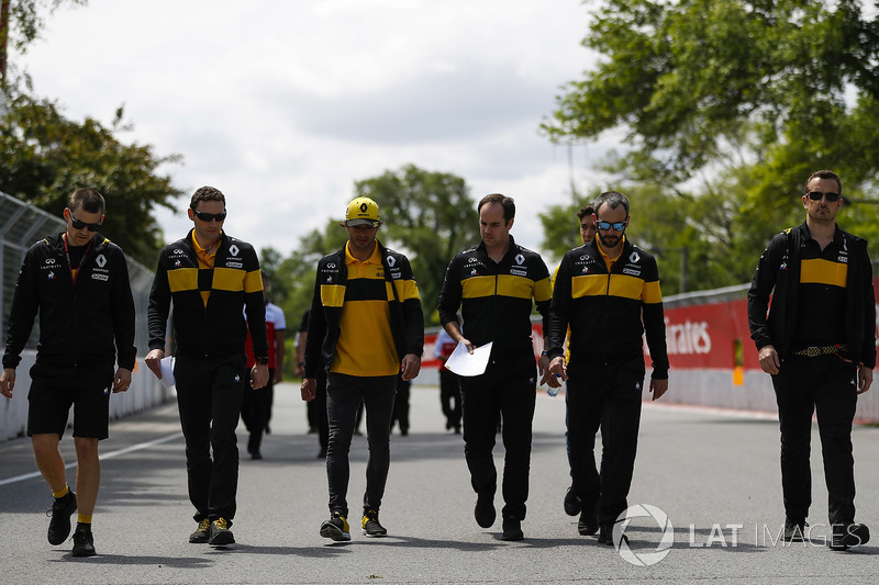Carlos Sainz Jr., Renault Sport F1 Team