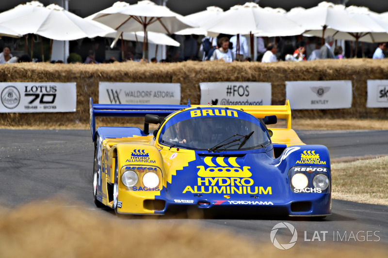 Porsche 962