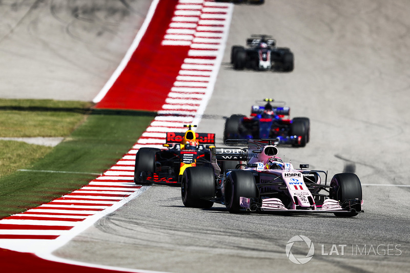 Sergio Pérez, Sahara Force India F1 VJM10, Max Verstappen, Red Bull Racing RB13