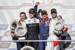Подіум: переможець перегонів Габріеле Тарквіні, BRC Racing Team Hyundai i30 N TCR, друге місце Тед Б