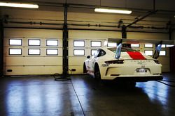 La Porsche 911 GT3 Cup di Bashar Mardini, GDL Racing, nel garage