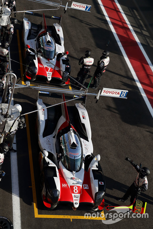 #8 Toyota Gazoo Racing Toyota TS050: Sébastien Buemi, Kazuki Nakajima, Fernando Alonso, in the pit lane