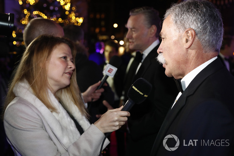 Chase Carey y Jenny Gow