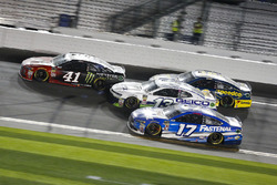 Kurt Busch, Stewart-Haas Racing Ford Fusion, Ty Dillon, Germain Racing Chevrolet Camaro, Ricky Stenhouse Jr., Roush Fenway Racing Ford Fusion, and David Ragan, Front Row Motorsports Ford Fusion