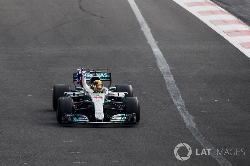 2017 World Champion Lewis Hamilton, Mercedes AMG F1