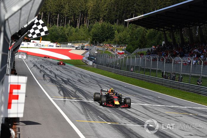 El ganador: Max Verstappen, Red Bull Racing RB14 