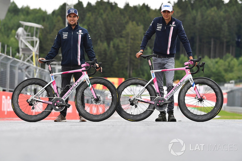 Sergio Pérez, Force India y Esteban Ocon, Force India F1 en bicicletas Wyndy Milla