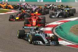 Старт гонки: Валттери Боттас, Mercedes AMG F1 W09