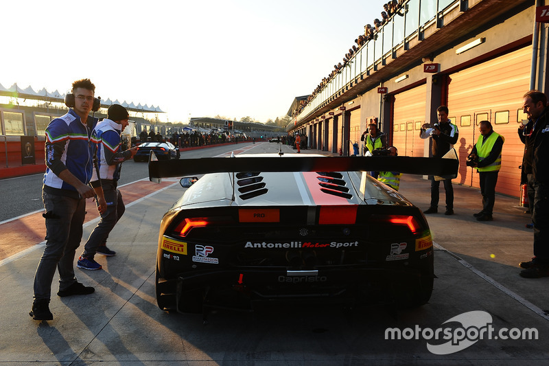 #17 Antonelli Motorsport: Loris Spinelli, Mikael Grenier