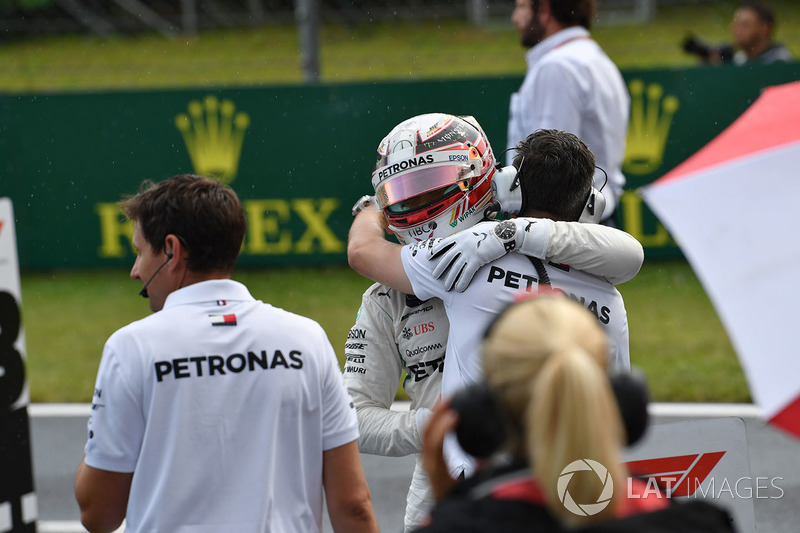 Lewis Hamilton, Mercedes-AMG F1 celebrates in parc ferme