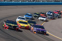 Denny Hamlin, Joe Gibbs Racing, Toyota Camry FedEx Freight, Martin Truex Jr., Furniture Row Racing, 