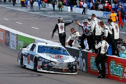 1. Kevin Harvick, Stewart-Haas Racing, Ford Fusion Jimmy John's