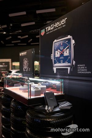 Esibizione TAG Heuer al Motor Show di Ginevra