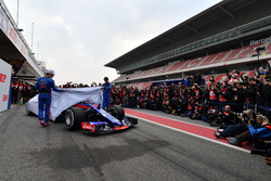 Pierre Gasly, Scuderia Toro Rosso STR13 and Brendon Hartley, Scuderia Toro Rosso STR13 unveil the ne