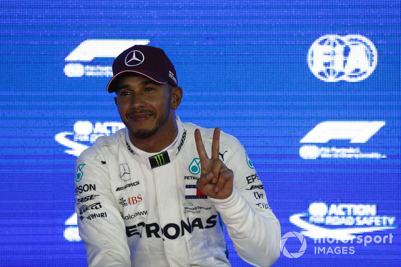 Lewis Hamilton 79. rajtelsősége a Forma-1-ben - F1 2018 - Szingapúri Nagydíj