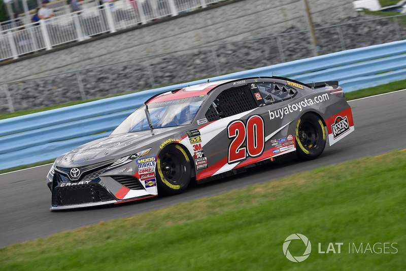 9. Erik Jones, Joe Gibbs Racing, Toyota Camry buyatoyota.com