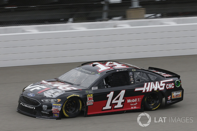 16. Clint Bowyer, Stewart-Haas Racing, Ford Fusion Haas 30 Years of the VF1