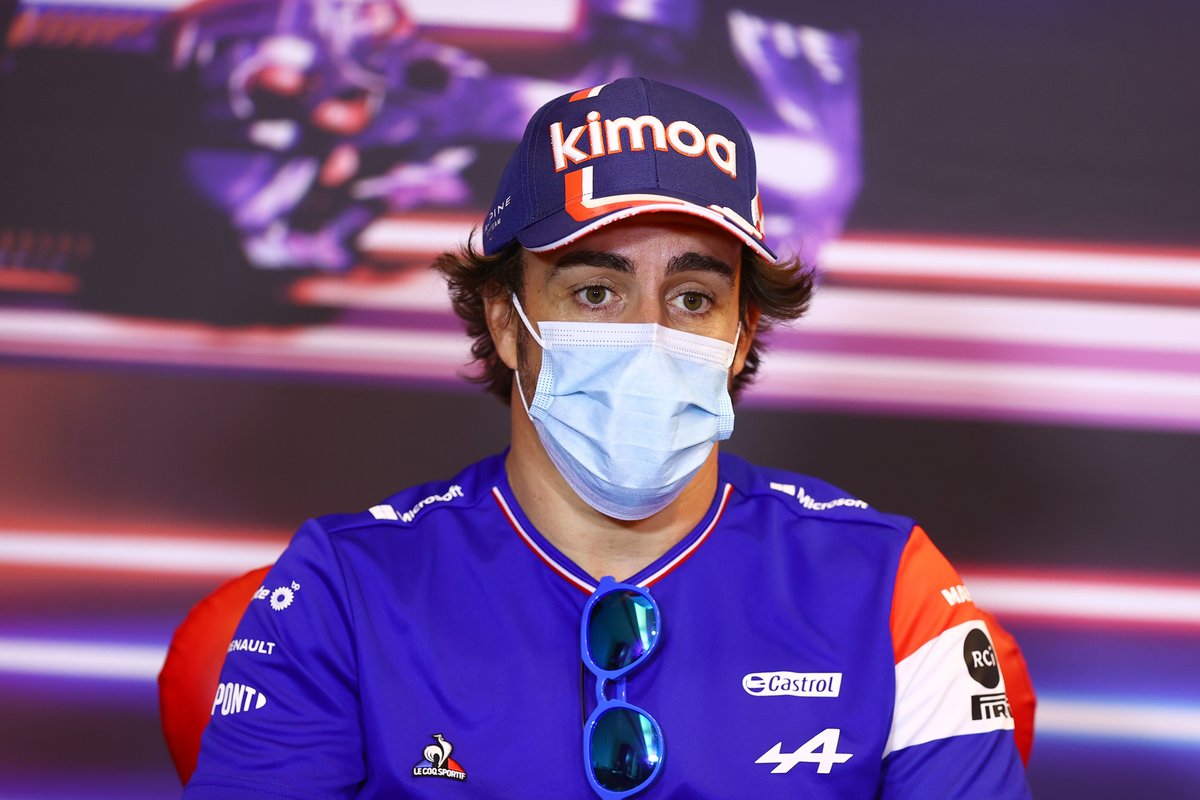 Fernando Alonso, Alpine en la conferencia de prensa