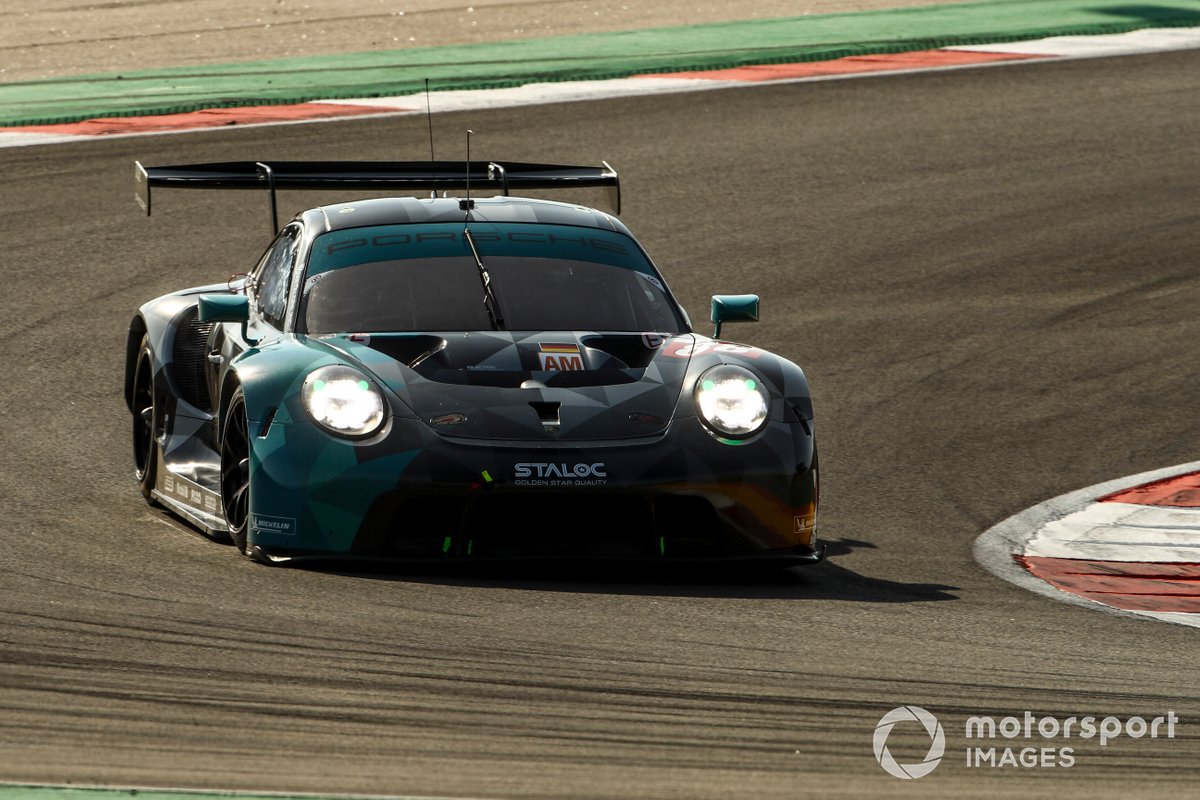 #88 Dempsey-Proton Racing Porsche 911 RSR - 19: Dominique Bastien, Marco Seefried, Julien Andlauer