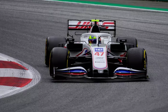 Mick Schumacher, Haas VF-21