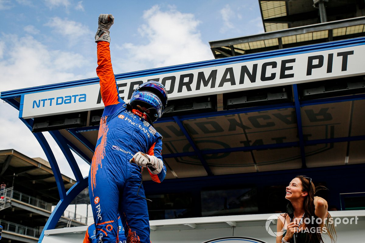 Ganador de la pole Scott Dixon, Chip Ganassi Racing Honda