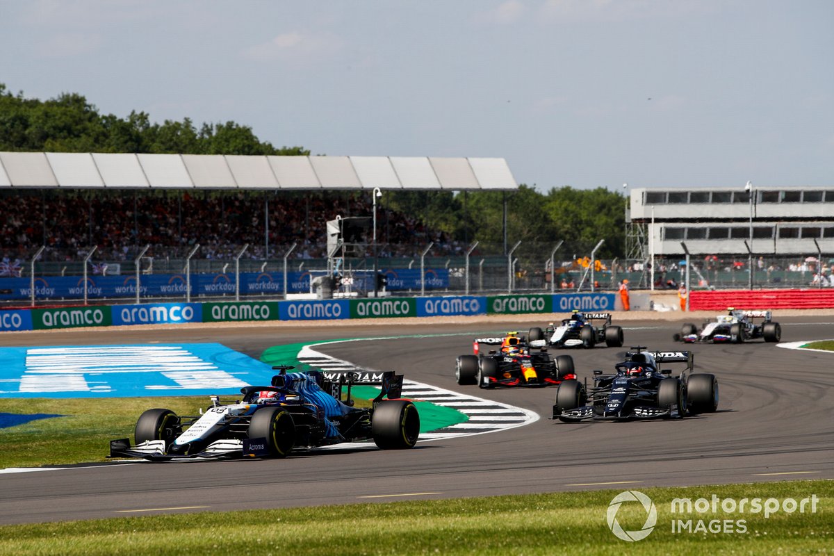 George Russell, Williams FW43B, Yuki Tsunoda, AlphaTauri AT02 e Sergio Perez, Red Bull Racing RB16B