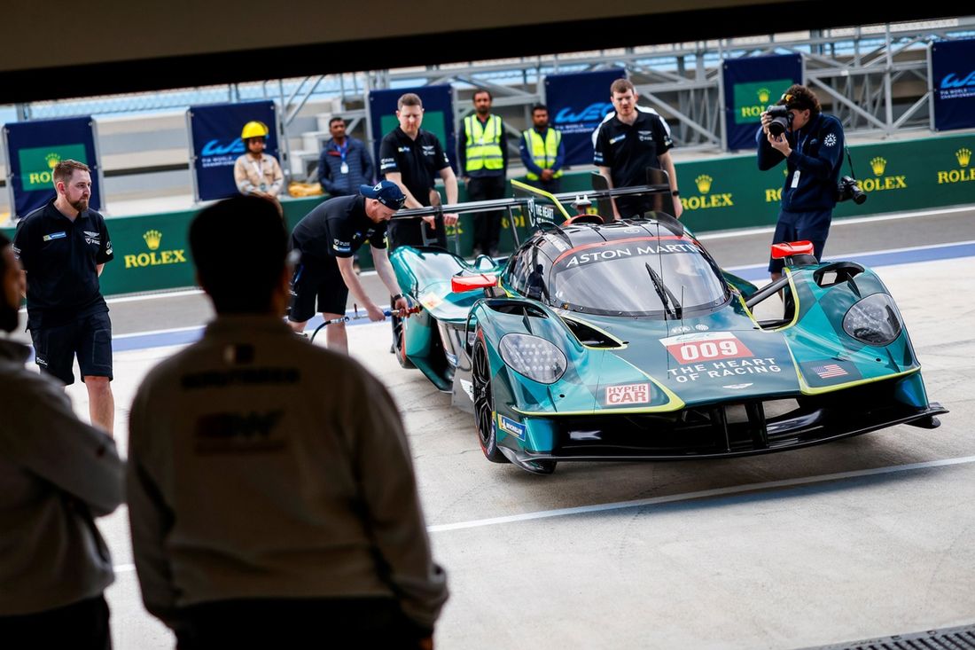 #009 Aston Martin Thor Equipo Aston Martin Valkyrie: Alex Riberas, Marco Sorensen, Roman De Angelis