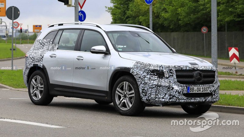Шпигунське фото Mercedes GLB 2020 року
