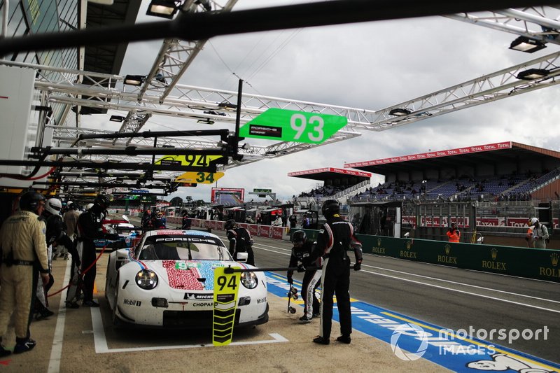 #94 Porsche GT Team, Porsche 911 RSR, Sven Muller, Mathieu Jaminet, Dennis Olsen