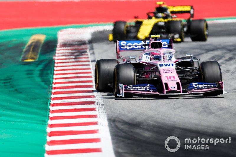 Lance Stroll, Racing Point RP19,precede Nico Hulkenberg, Renault R.S. 19
