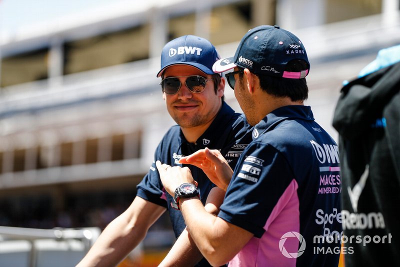 Lance Stroll, Racing Point, y Sergio Pérez, Racing Point, en el desfile de pilotos