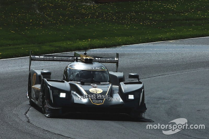 #5 Mustang Sampling Racing Cadillac DPi, DPi: Joao Barbosa, Filipe Albuquerque