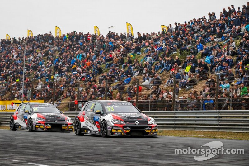 Benjamin Leuchter, SLR Volkswagen Volkswagen Golf GTI TCR; Johan Kristoffersson, SLR Volkswagen Volkswagen Golf GTI TCR